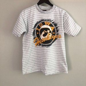 Vintage Iowa Hawkeyes T-shirt (Size:M/L)